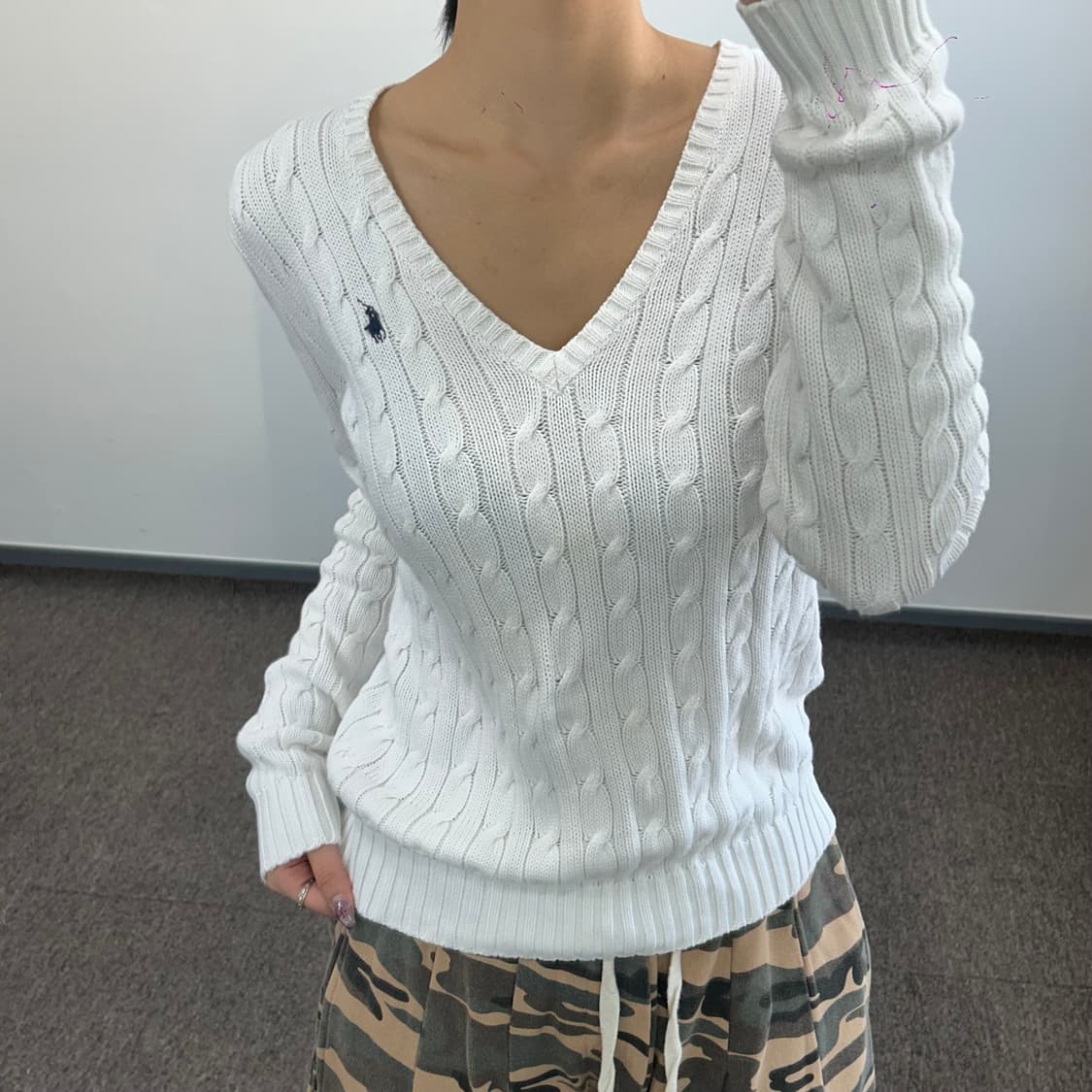 Polo 폴로 네이비포니 화이트 케이블 브이넥 니트 상품이미지1