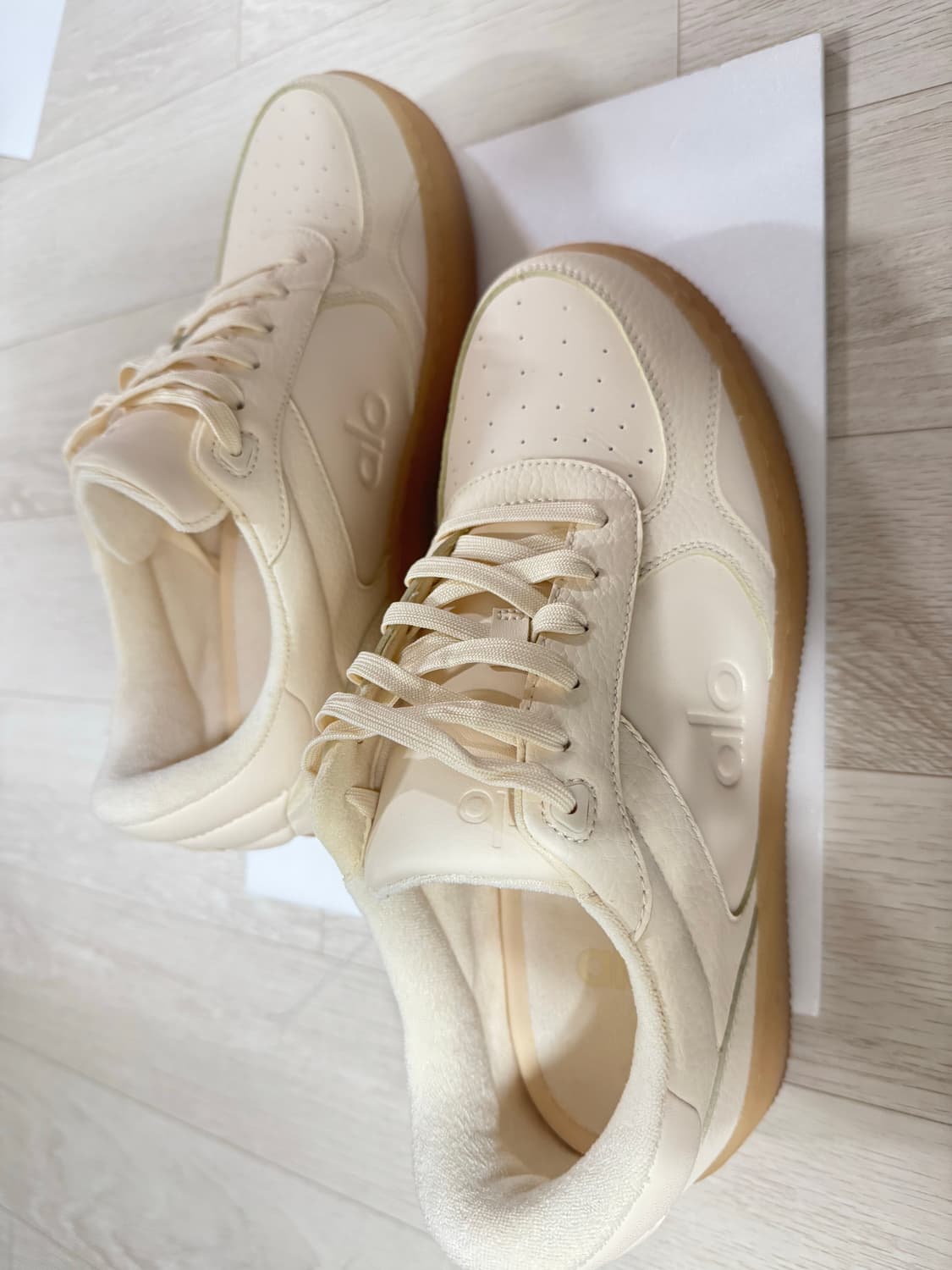 알로 alo 스니커즈 상품이미지2