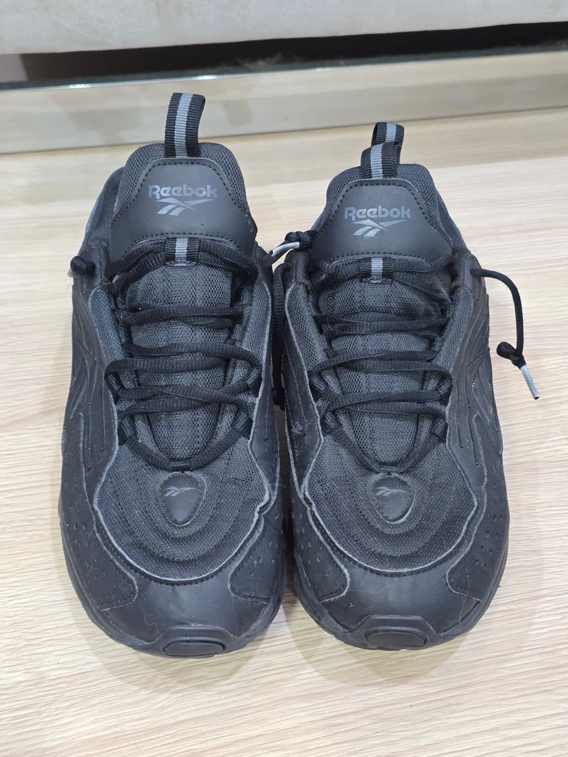 REEBOK 올블랙 DMX  남성 운동화 275 상품이미지3