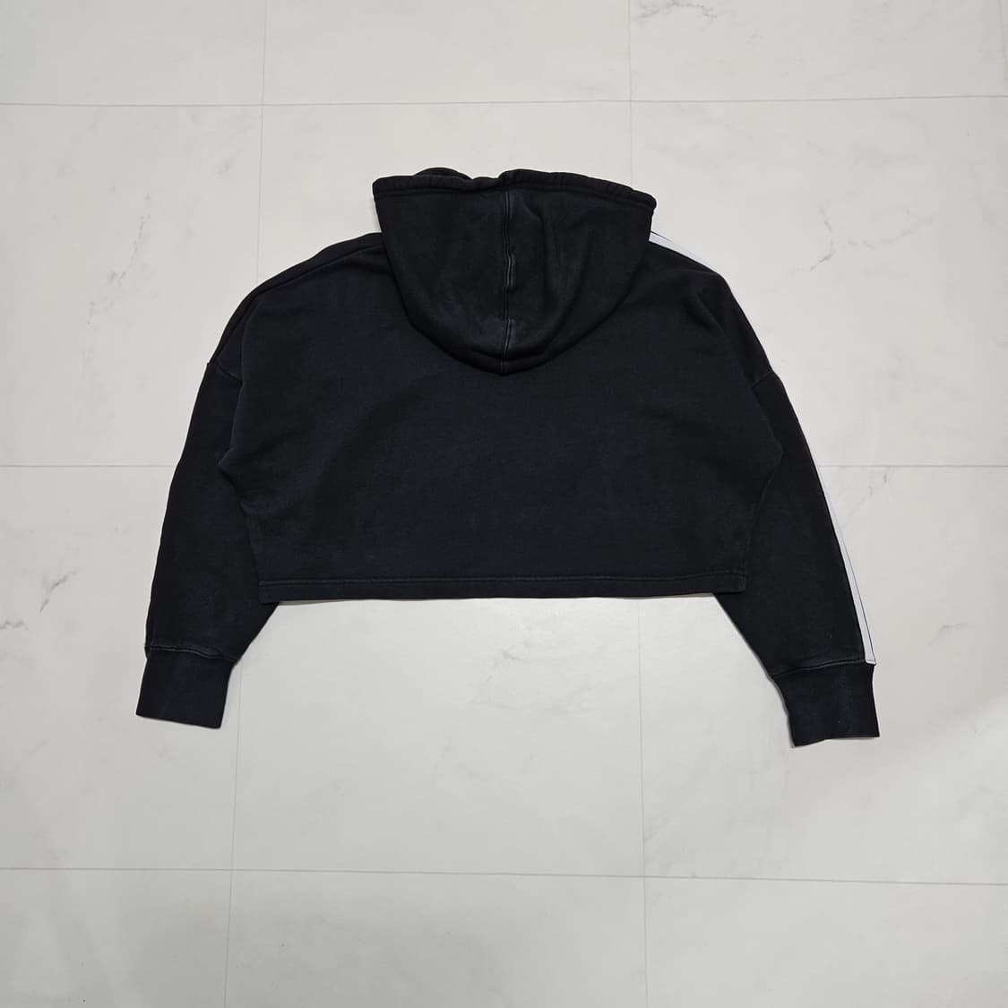 아디다스 삼선 크롭 후드티 상품이미지2