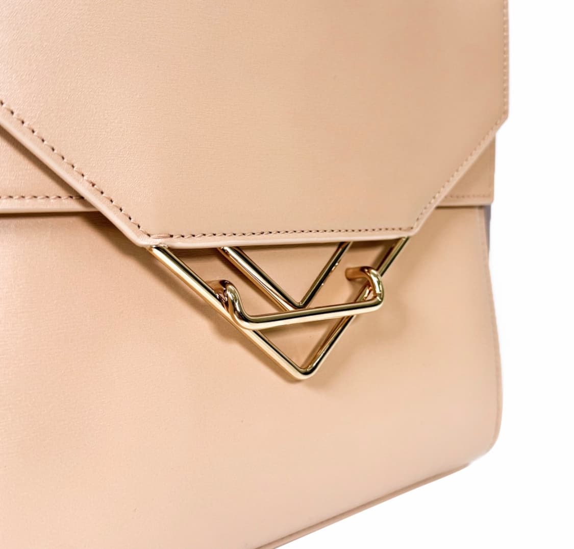 [S] 보테가베네타 더 클립 스퀘어 숄더 박스백 크로스백 스몰 베이지 상품이미지6