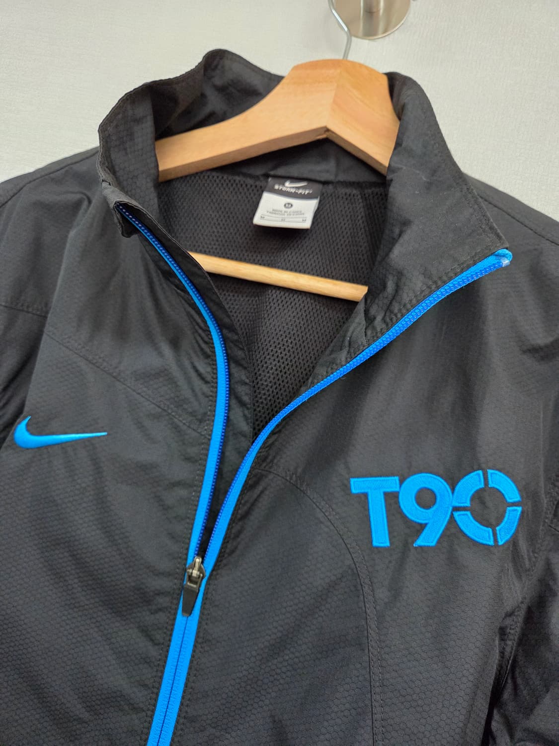 나이키 스톰핏   T90  바람막이 상품이미지3