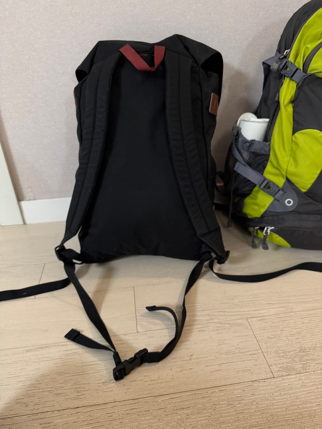 (미사용)(25L, 30L)파타고니아 아버 노트북 백팩  등산 배낭 검정 상품이미지2