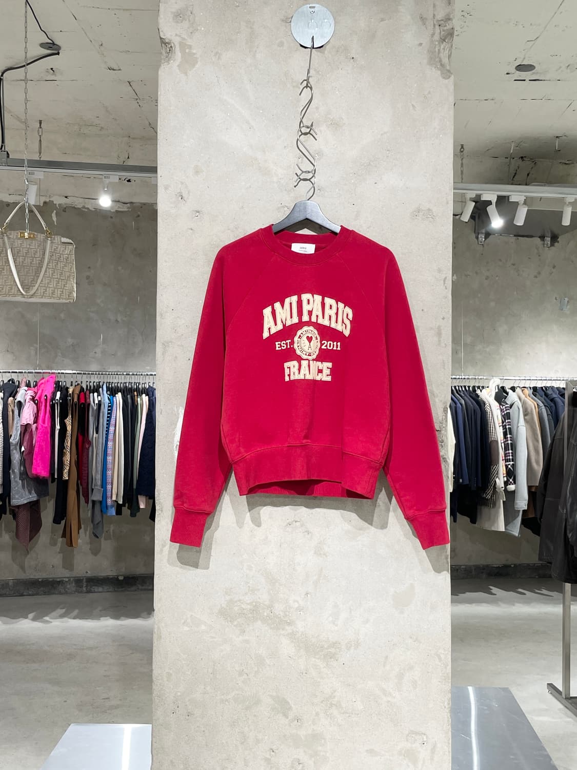 아미 22F/W 레드 파리스 로고 크루넥 스웻 셔츠 상품이미지1