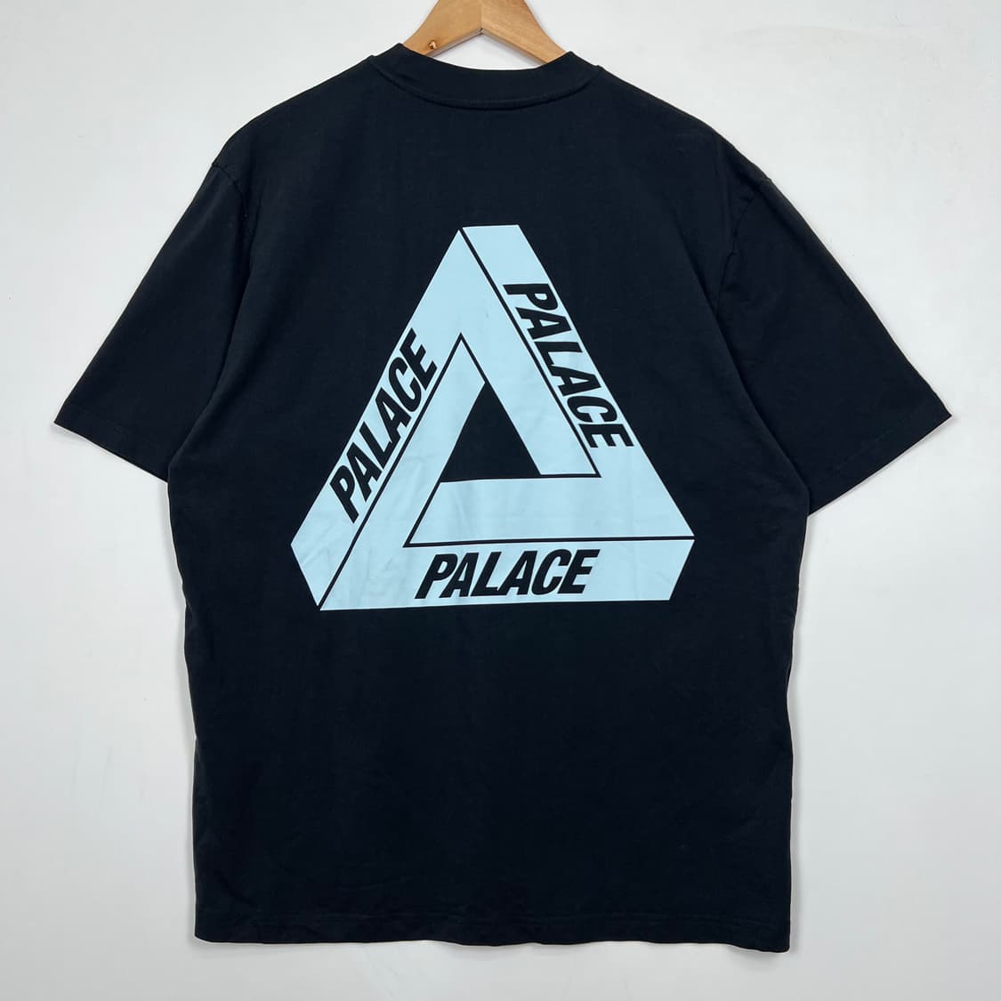 Palace 팔라스 투 헬프 빅로고 반팔티 상품이미지1