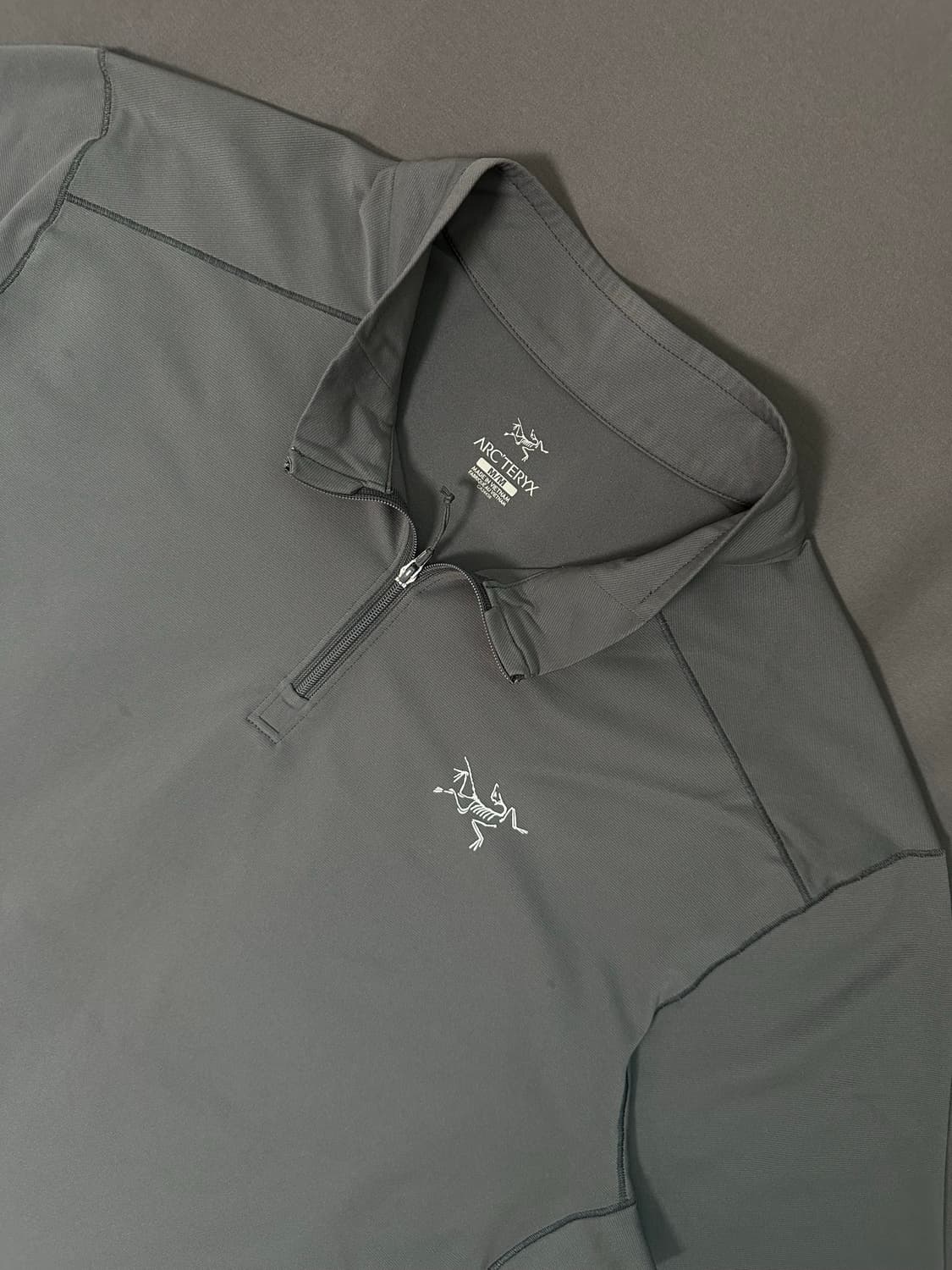 아크테릭스 ARC'TERYX 기능성 반팔 티셔츠 그레이 상품이미지2