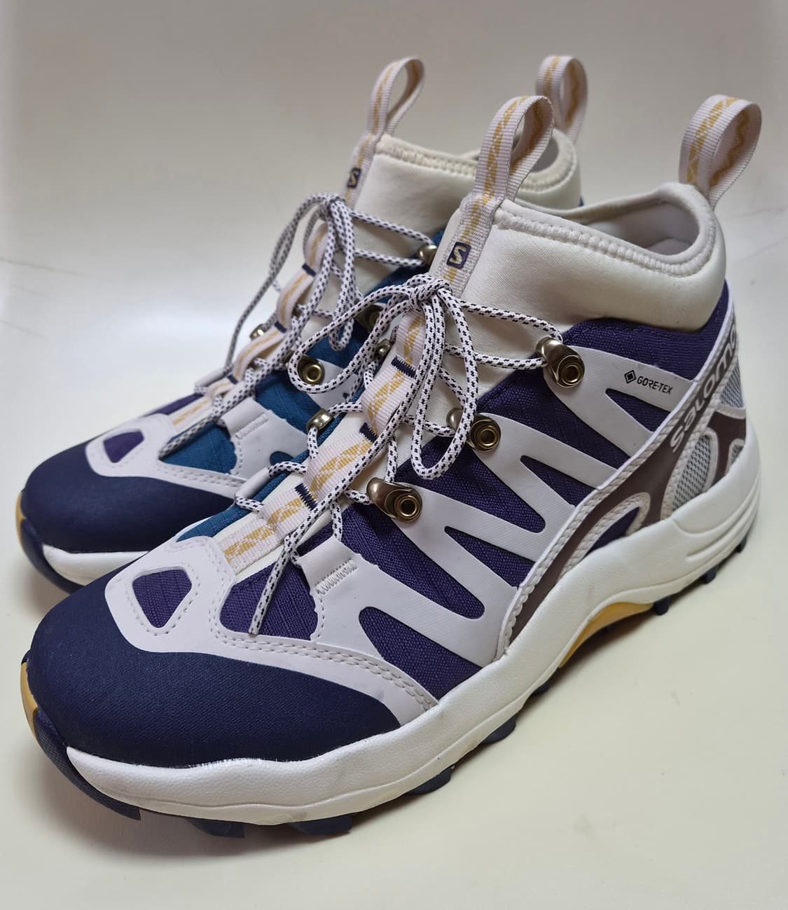 살로몬 고어텍스 운동화 250 크림퍼플브라운 상품이미지1