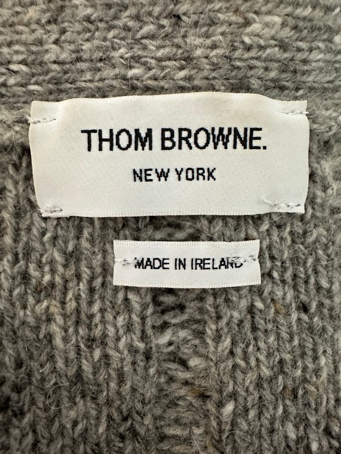 [4size] 톰브라운 23FW 모헤어 아란케이블 가디건 그레이 상품이미지7