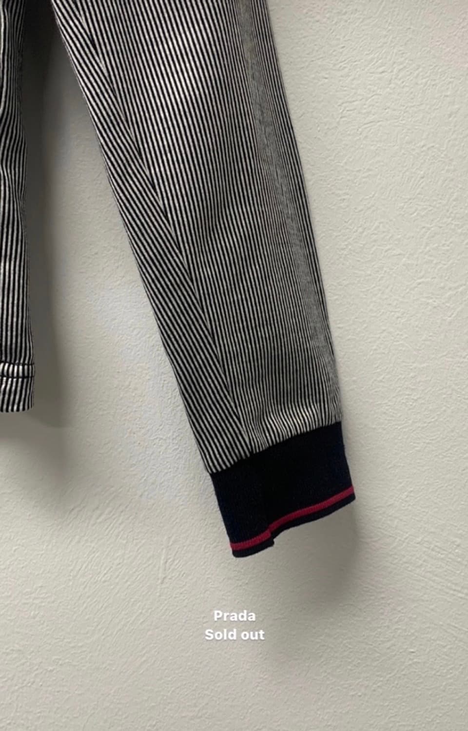 프라다 티셔츠 상품이미지2