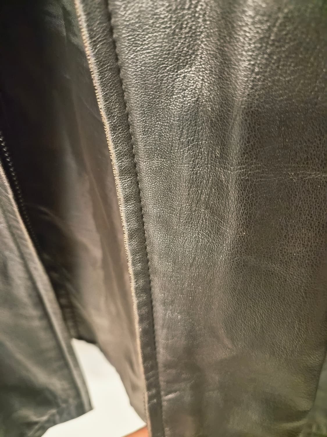 [SUBI] 블랙 가죽 자켓 (사이즈 100) 상품이미지3