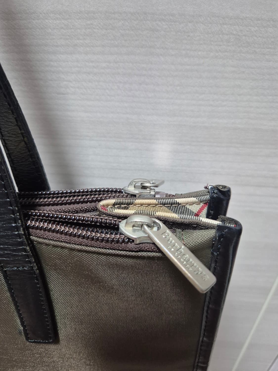 (정품) BURBERRY 버버리 숄더백 노바체크 블랙 가방 토트백 상품이미지5
