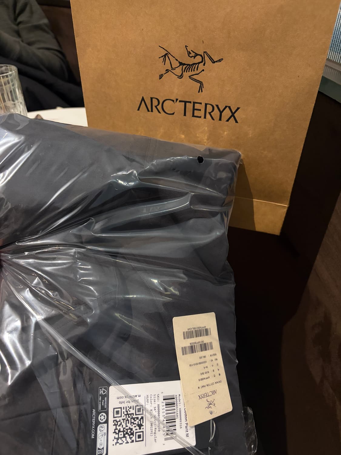 아크테릭스 크로닌 코튼 블랙 팬츠 34R 사이즈입니다 상품이미지4