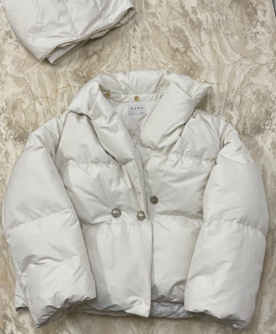 타임 TIME 아이보리 후드 탈부착 숏패딩 상품이미지3