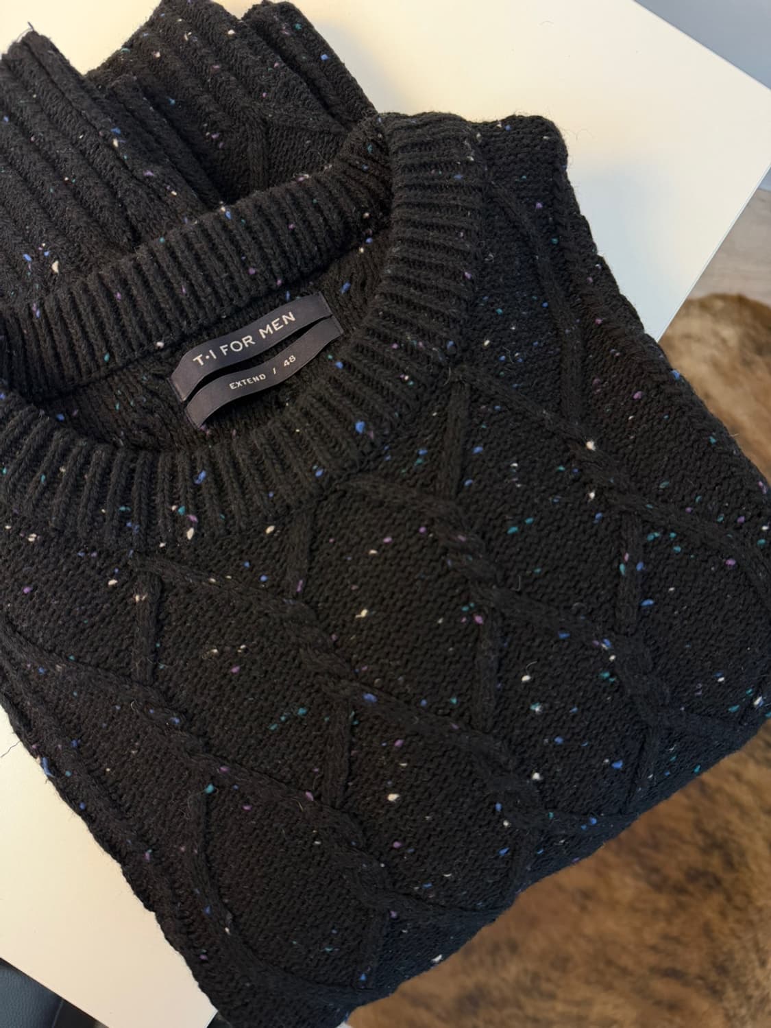 티아이포맨 케이블 크루넥 니트 상품이미지1