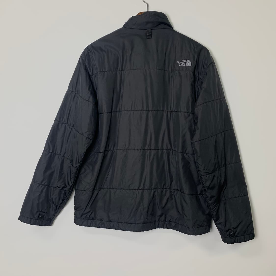 노스페이스 블랙 경량 패딩 상품이미지3