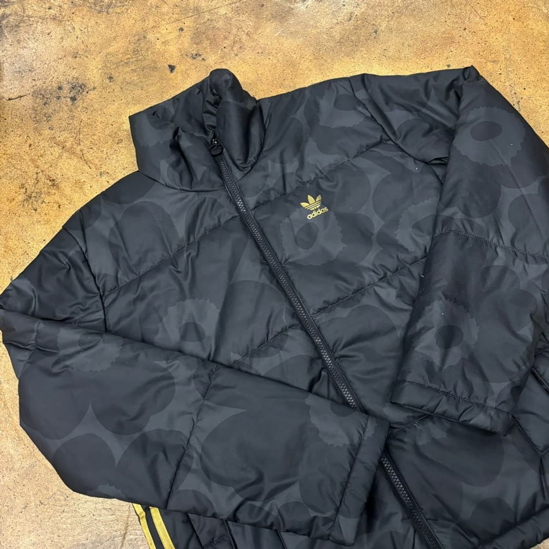 아디다스 마리메꼬 트랙탑 검금 숏패딩  상품이미지1