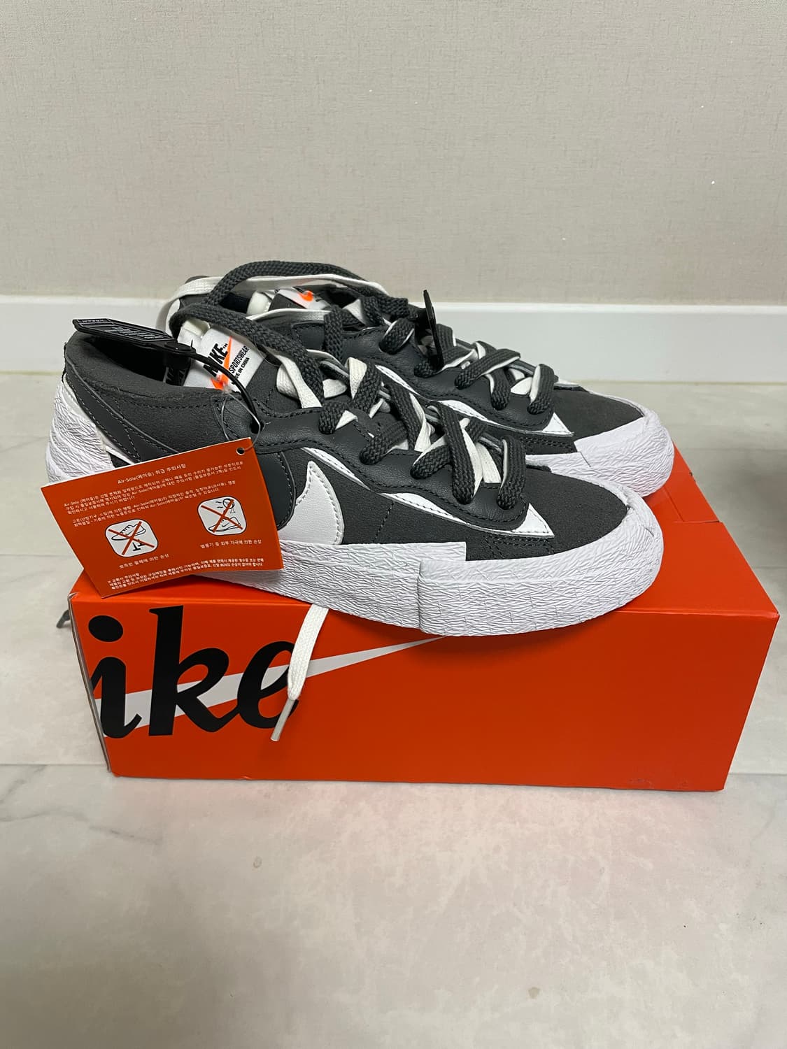 Nike 블래이저 로우 사카이 그레이  상품이미지1