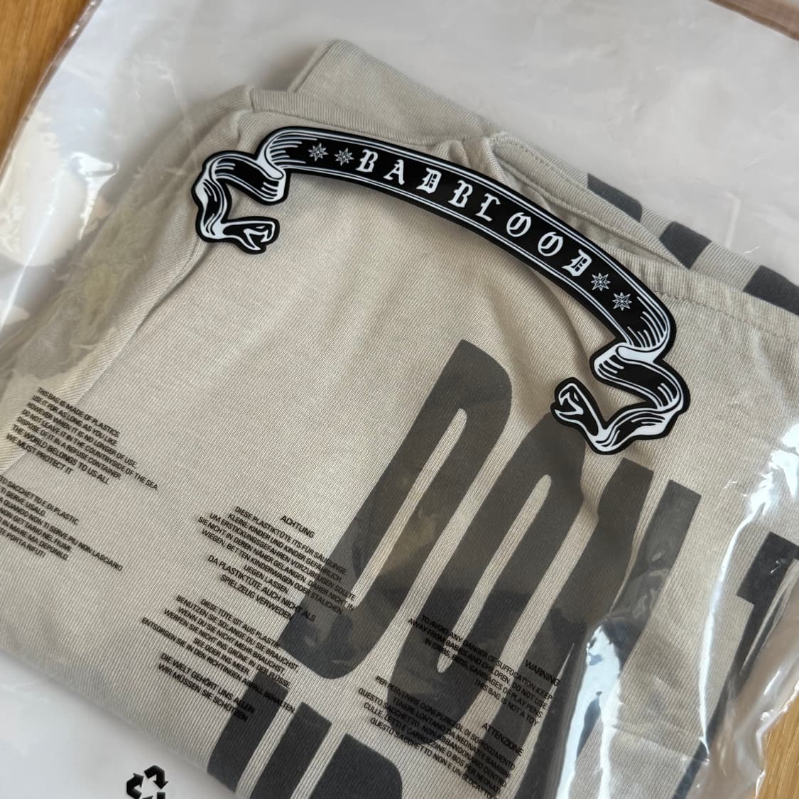 배드블러드 보트넥 루즈핏 티 샌드 상품이미지3