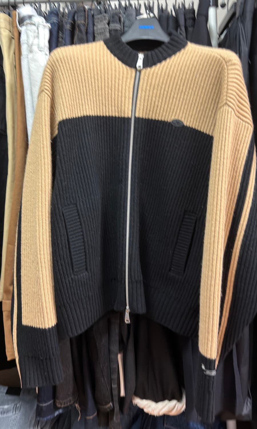 아더에러 23fw felz 가디건 XL 상품이미지3