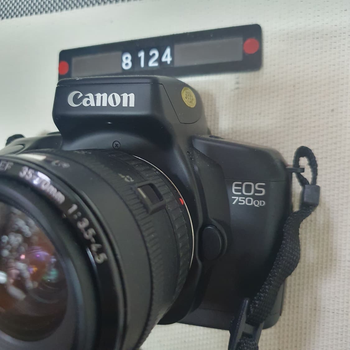 캐논 EOS 750 QD 필름카메라 35~70 줌 케이스포함 상품이미지2