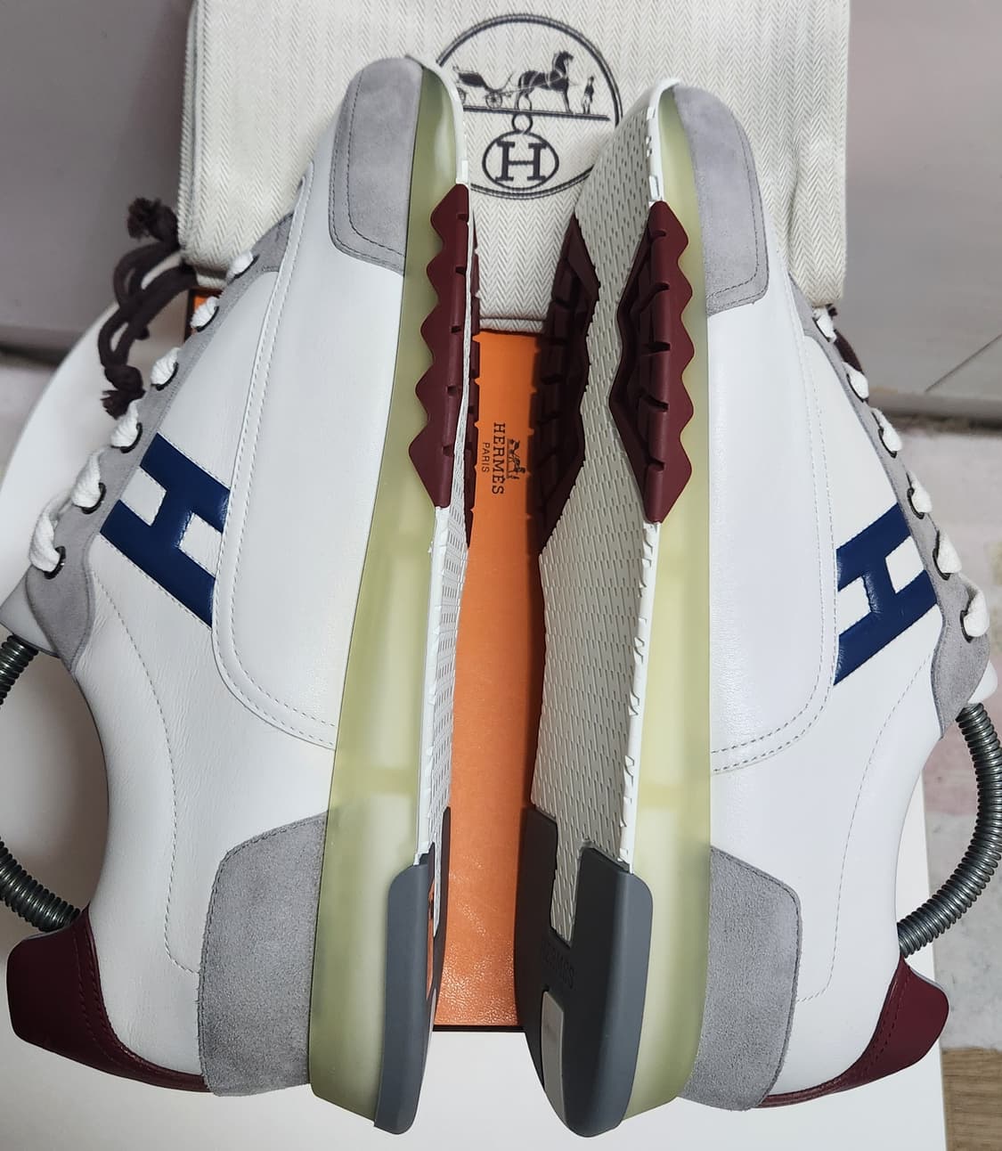 [정품] 에르메스 트레일 스니커즈 카프스킨 멀티꼴로르 블랑42.5 새상품 상품이미지4