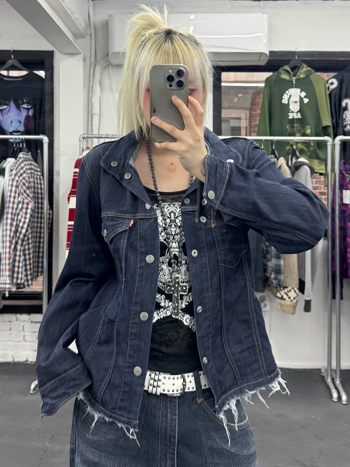 리바이스 컷팅 버튼 데님자켓 상품이미지1