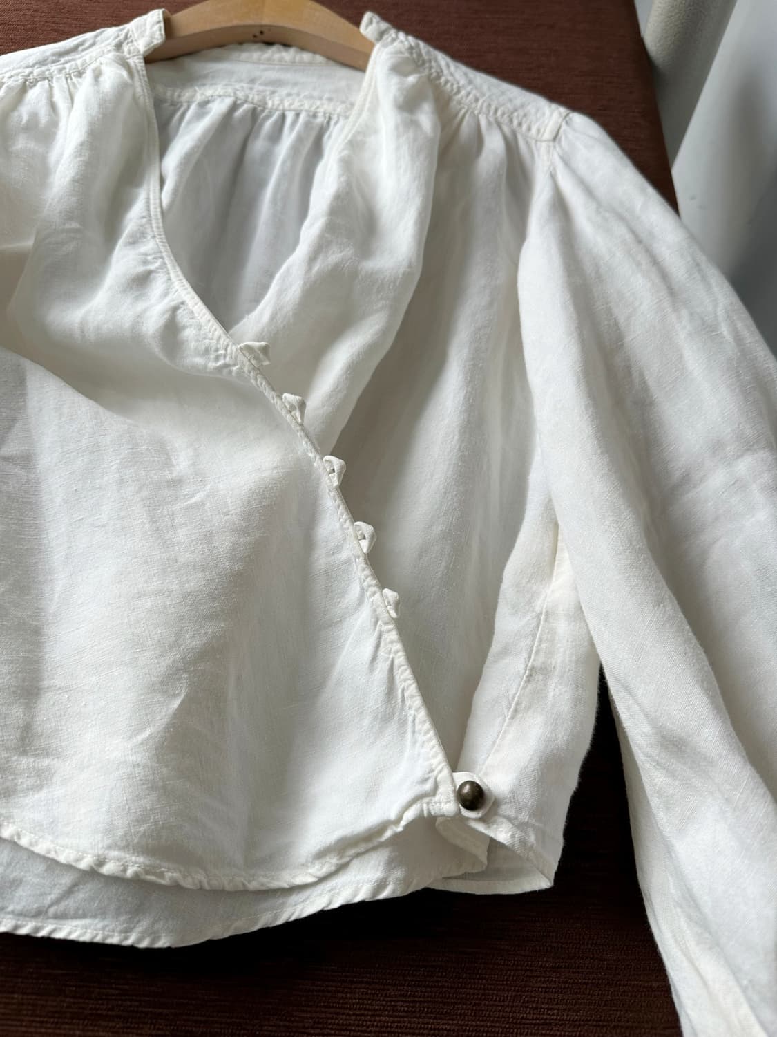 Natural linen design wrap shirt 상품이미지4