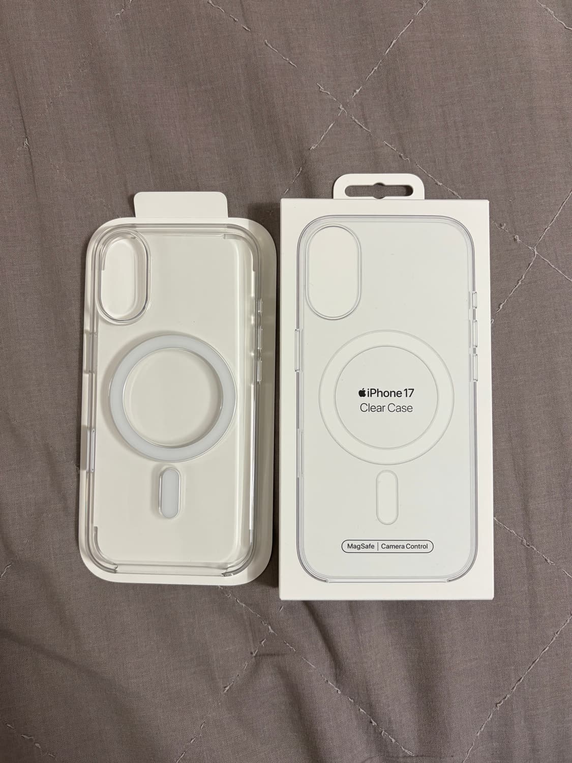 아이폰 17 정품 투명 케이스 상품이미지1