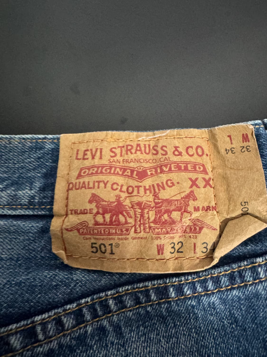 강추!! 리바이스 501 빈티지 워싱 버튼 데님팬츠 32.6인치 상품이미지3