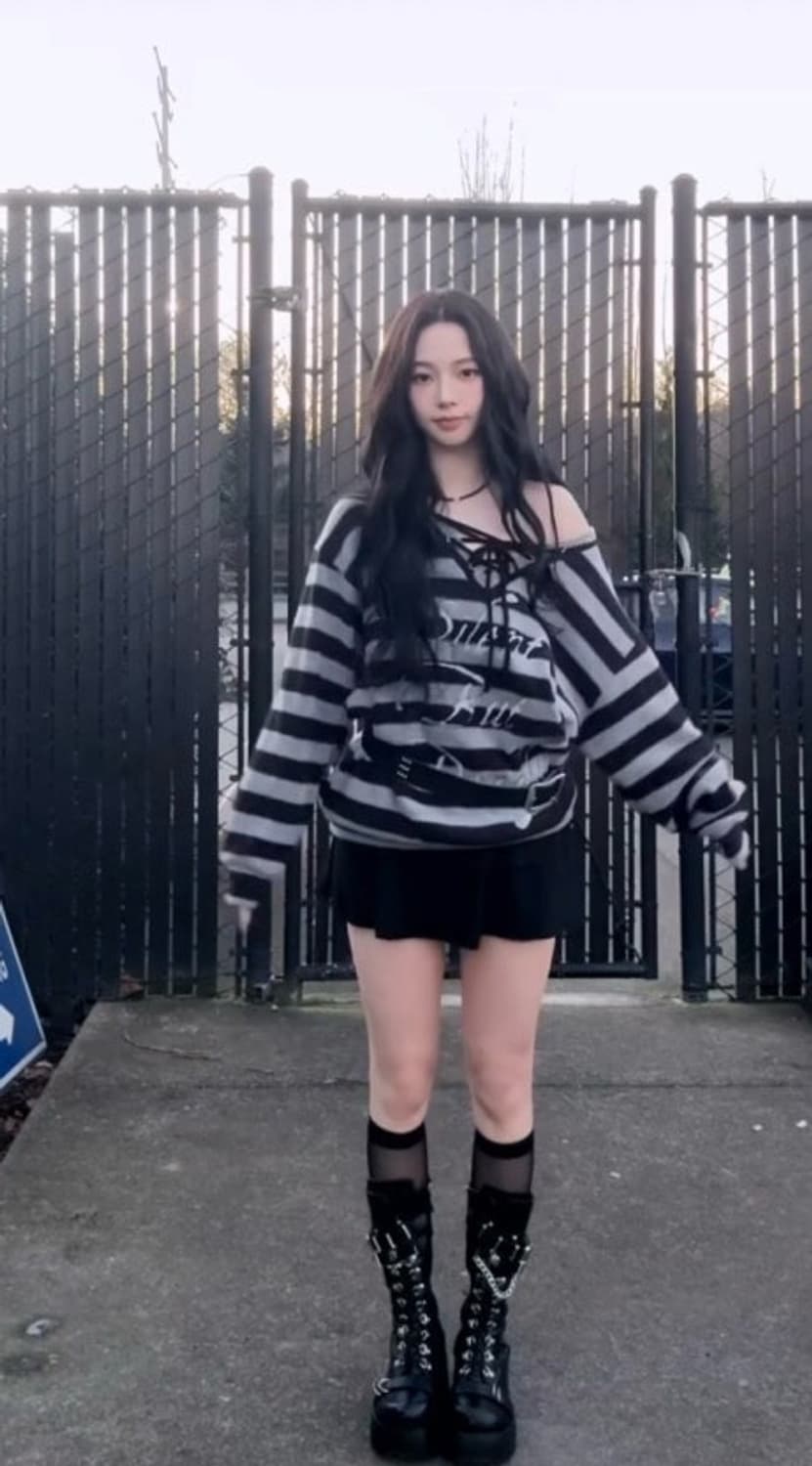 셋업이엑스이 니트 카리나 착용 상품이미지1