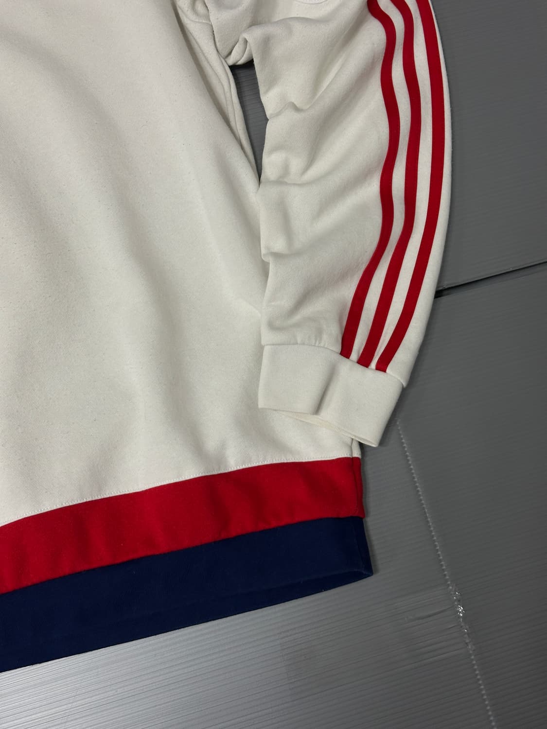 아디다스 맨유 긴팔 트레이닝 탑 화이트 100  상품이미지3