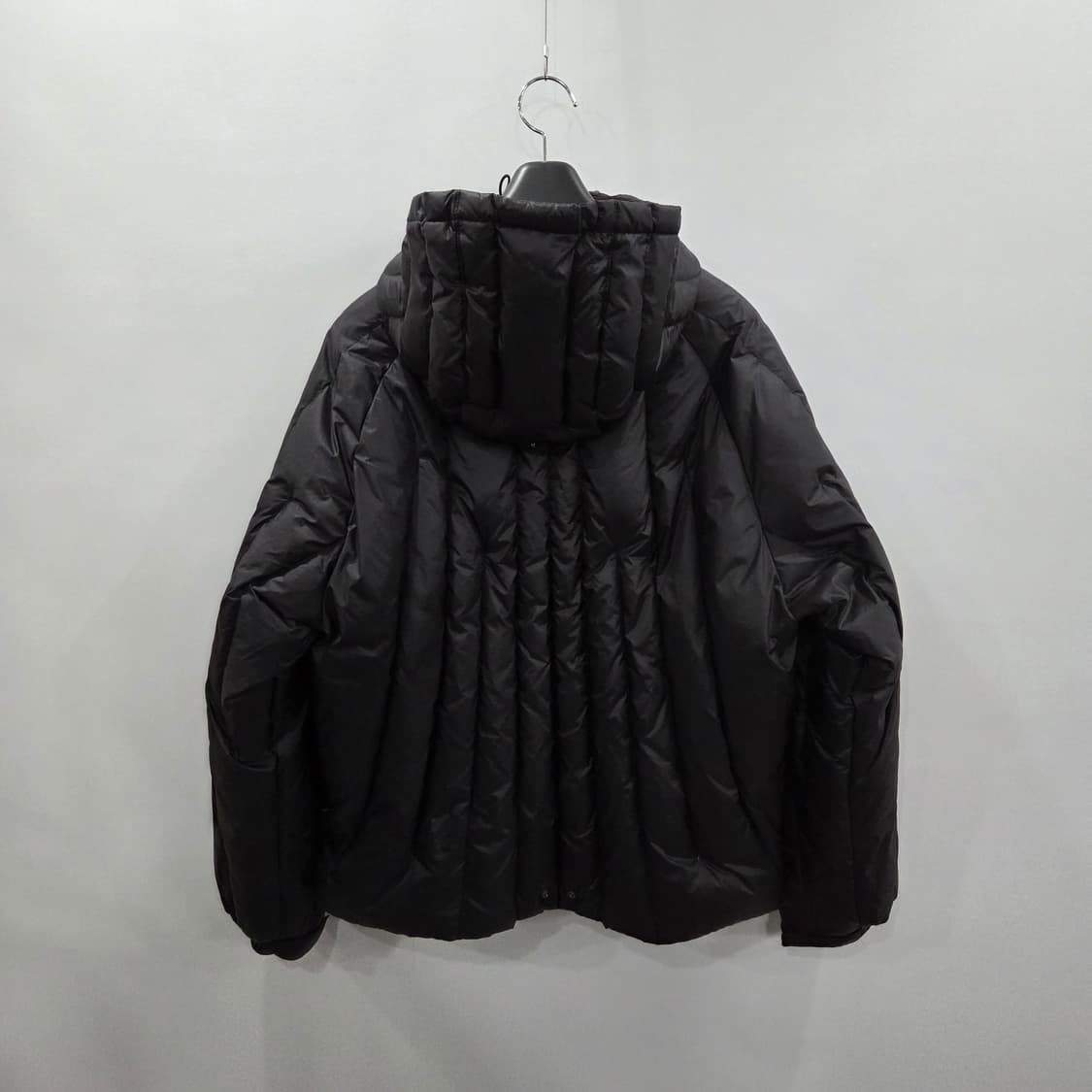 트래블 스티치 다운 후드패딩 블랙 M 상품이미지8
