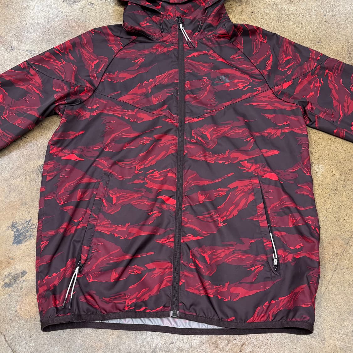[정품/90] 나이키 레드 패턴 후드 바람막이 자켓 b18 상품이미지3