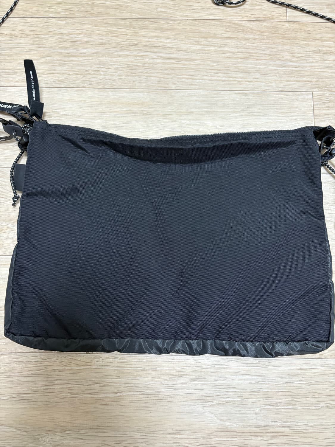 앤드원더 실 사코슈 차콜 블랙 상품이미지4