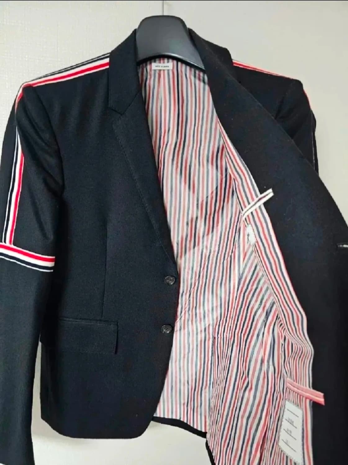 톰브라운 더블 삼선 암밴드 울자켓(2/새상품급/정품) 상품이미지5