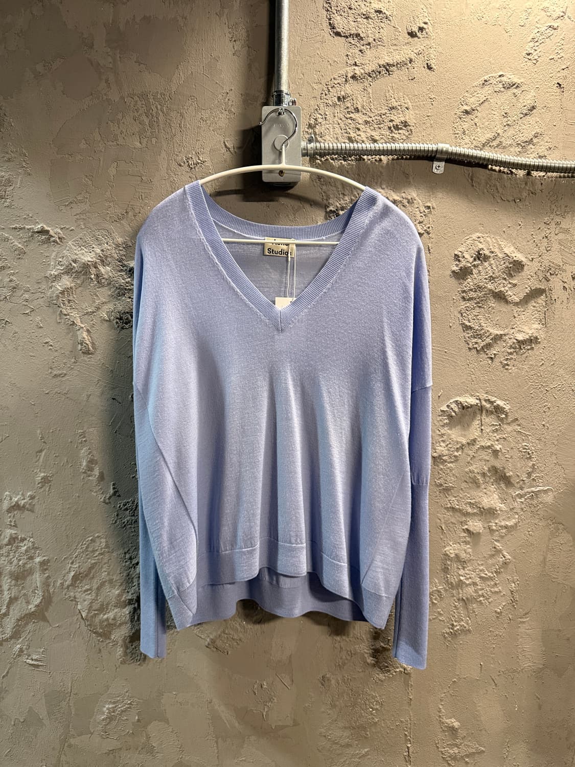 아크네스튜디오 오버핏 울 V넥 니트 스카이블루 상품이미지1