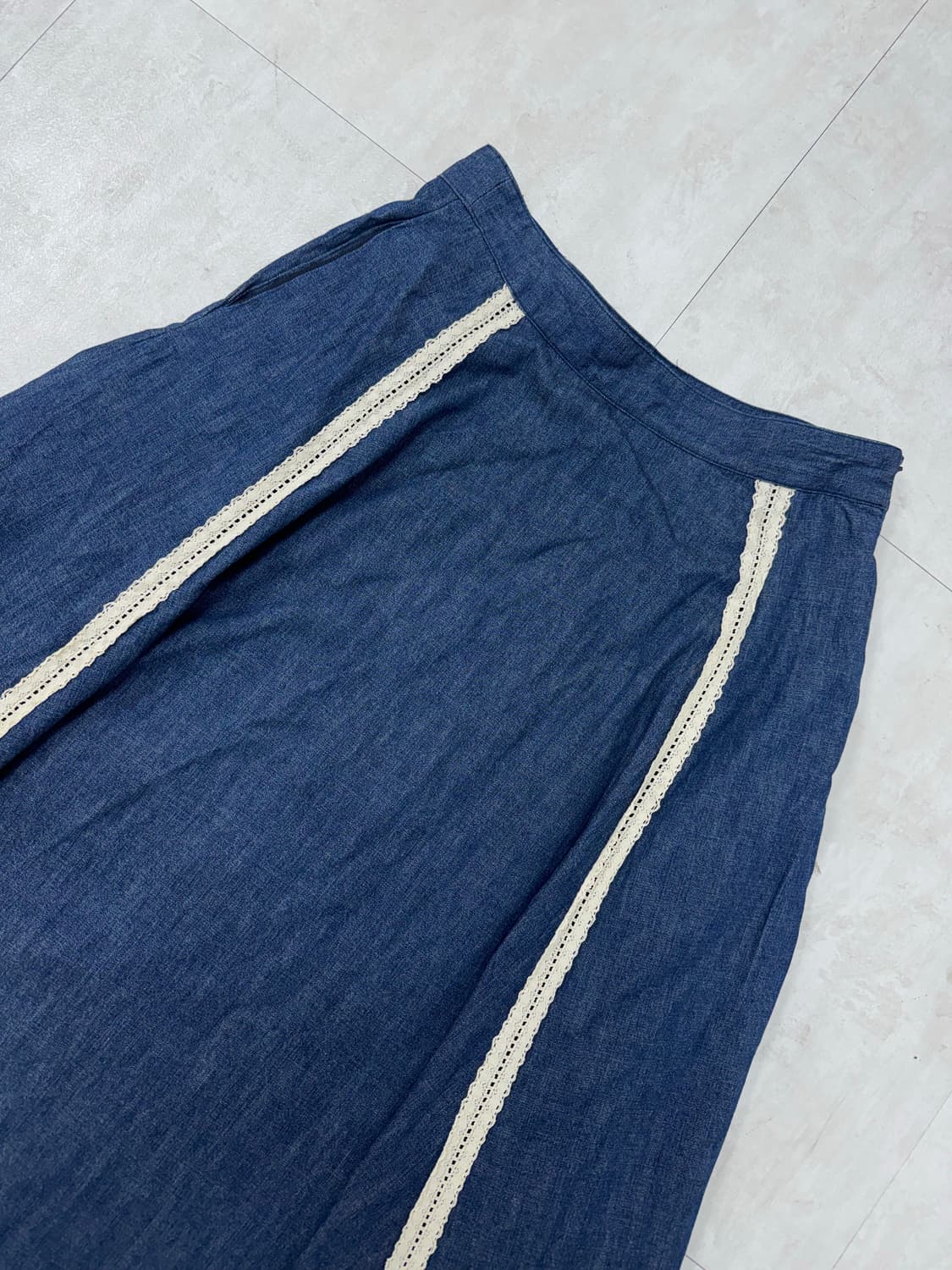 •빈티지 모리 레이스 디테일 데님 롱 스커트 상품이미지2