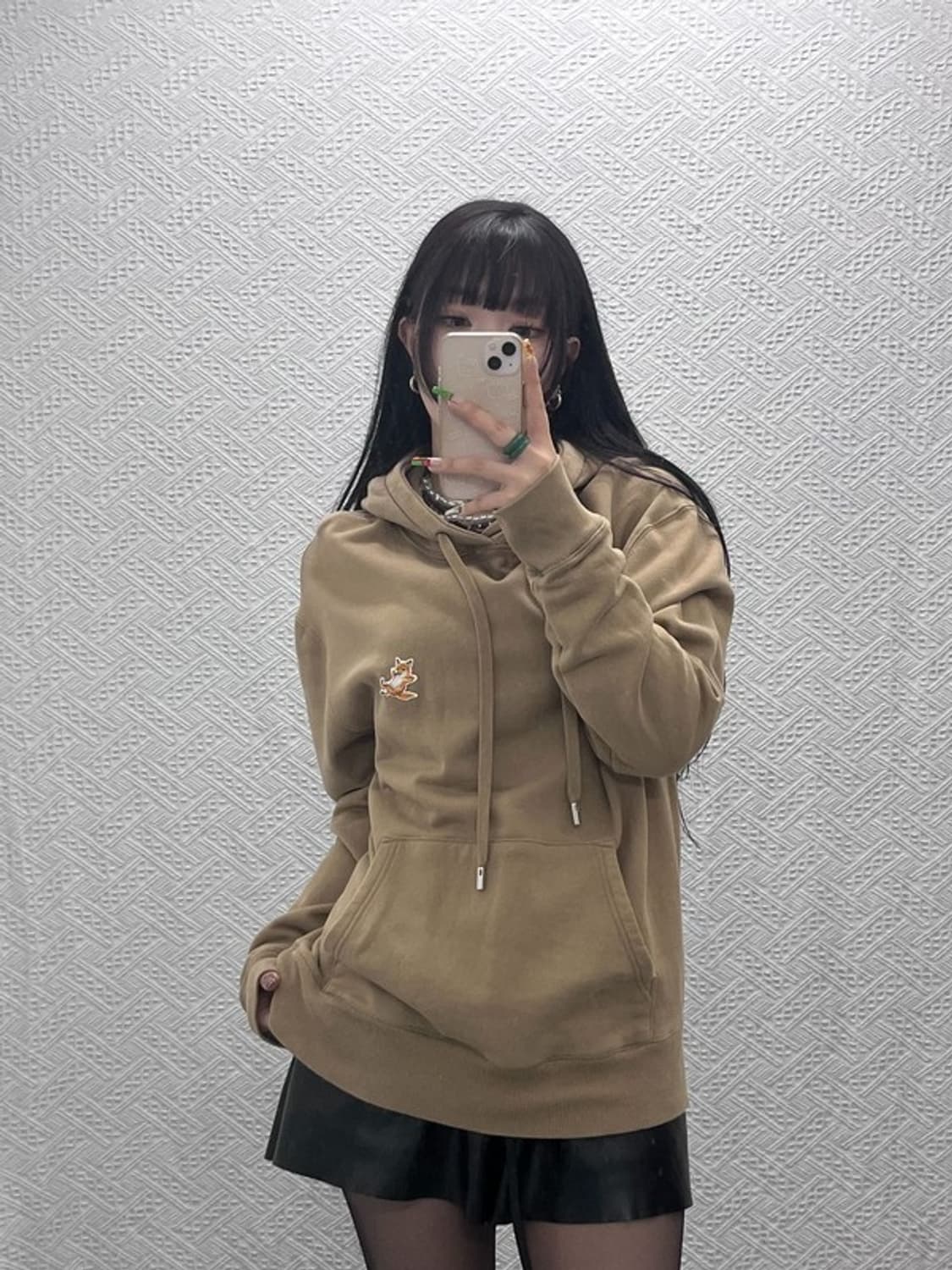 메종키츠네 칠랙스 모던캐주얼 폭스 패치 후드티 L C09467 상품이미지2