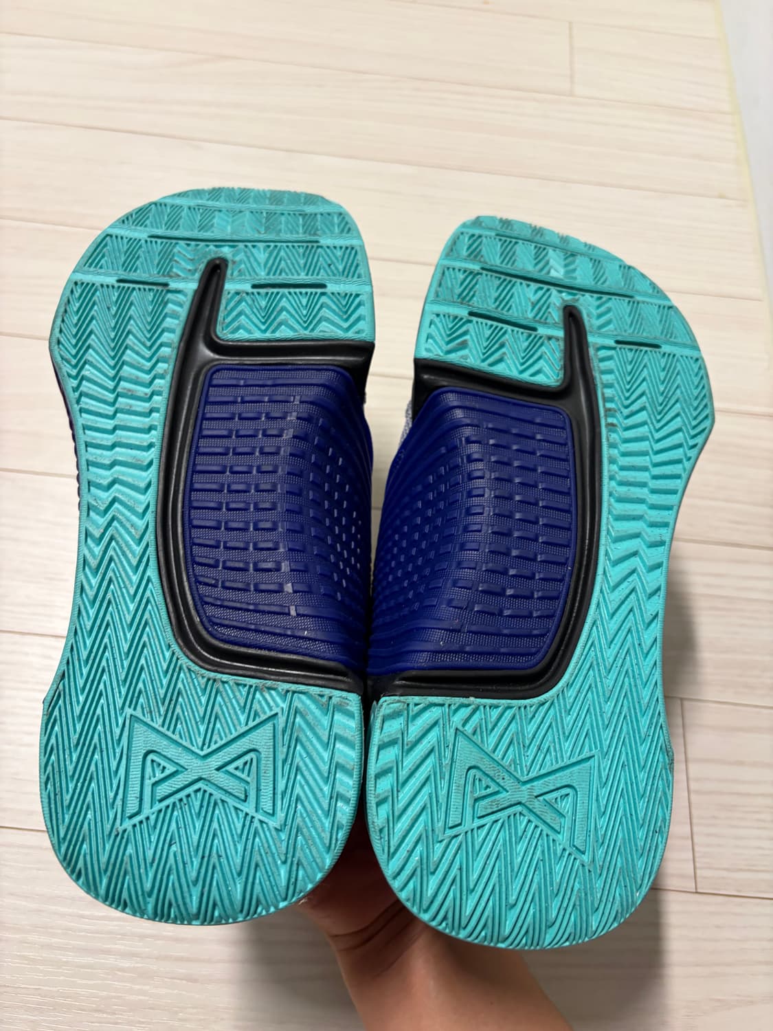 [275] 나이키 메트콘9 팜니다. 상품이미지3