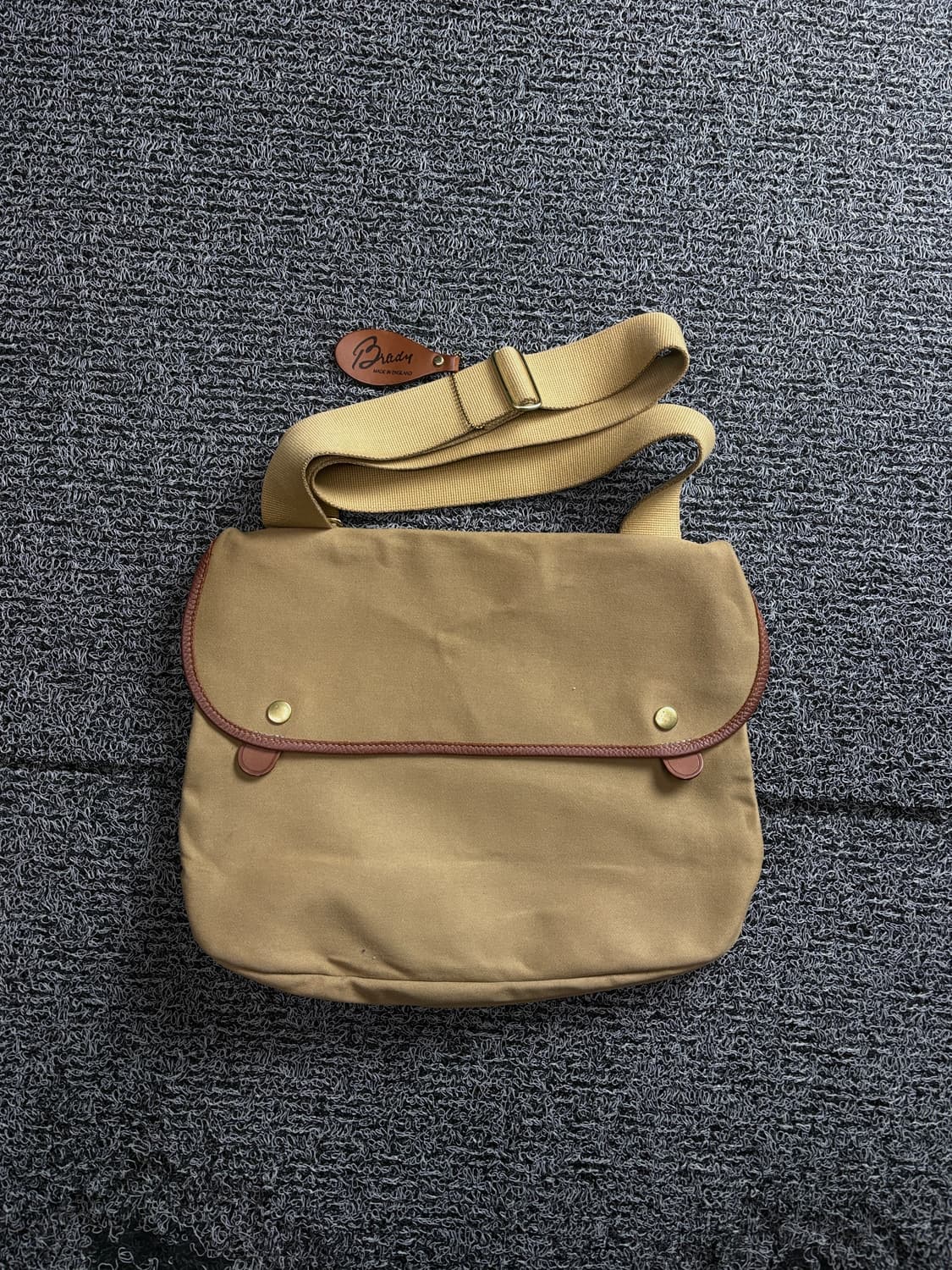 브레디백 영국 UK 오리지날 에이번 크로스 백 3481 상품이미지3