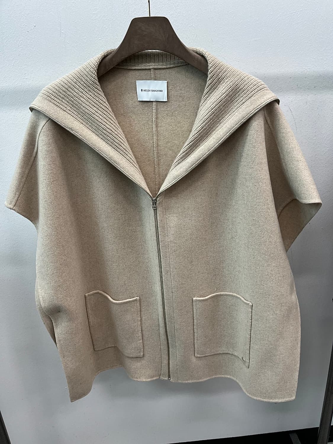 여) 헬렌카민스키 25ss 아일라 울 판초  상품이미지2