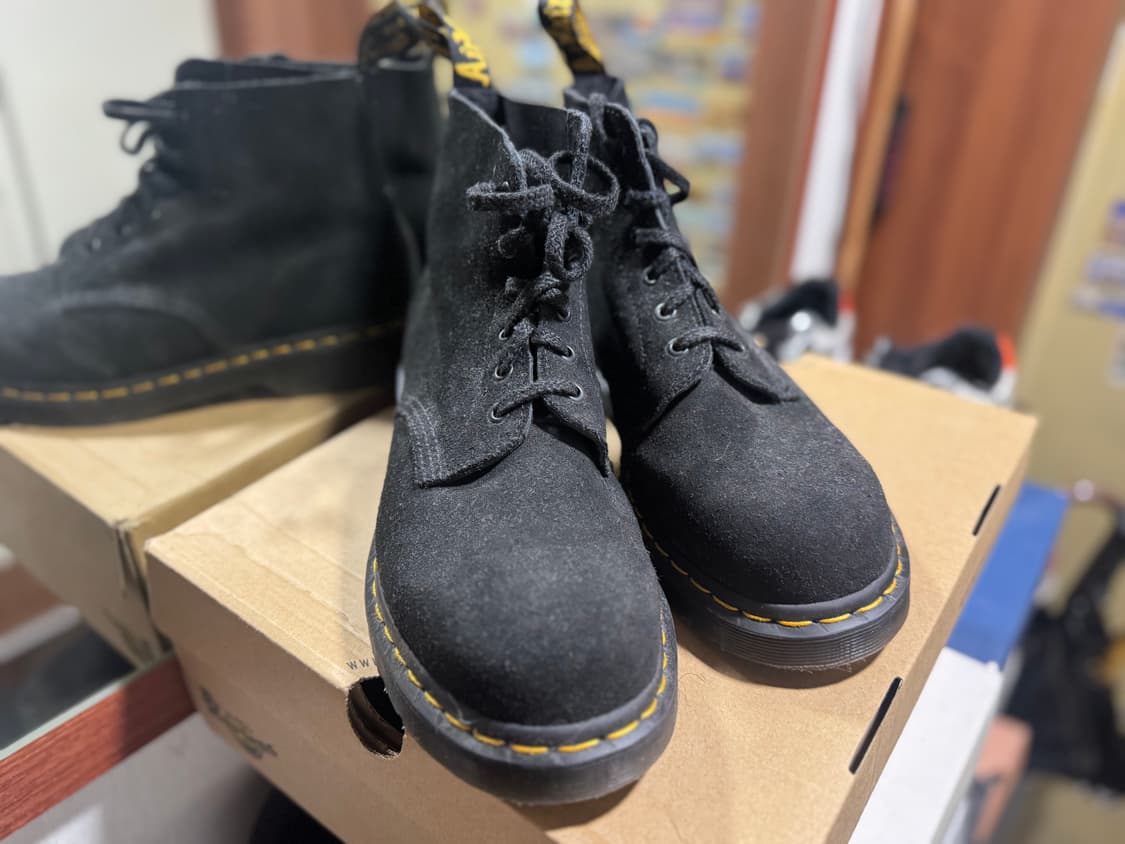 닥터마틴 101 6홀 스웨이드 앵클부츠 상품이미지2