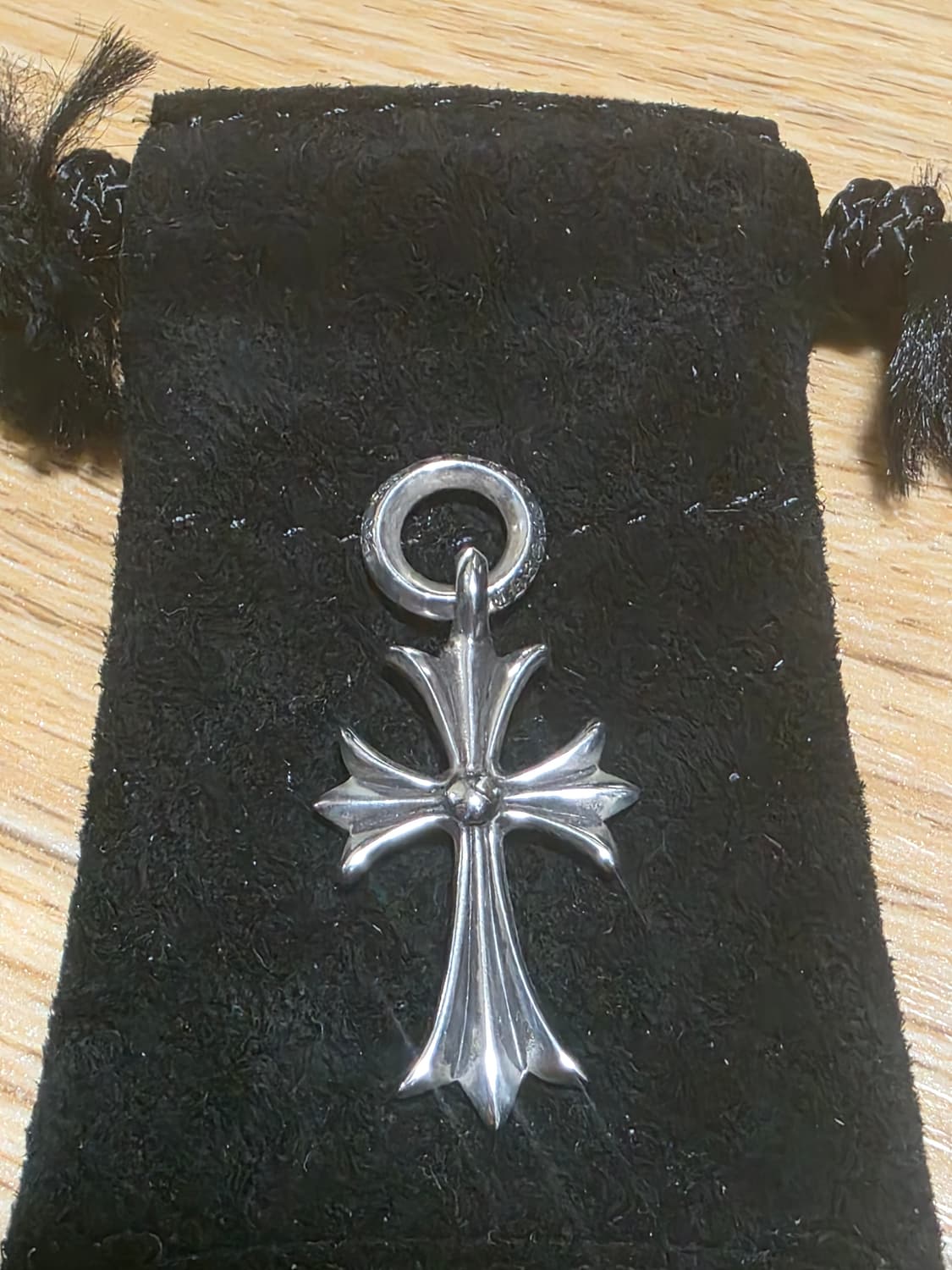 크롬하츠 타이니크로스 펜던트 상품이미지2