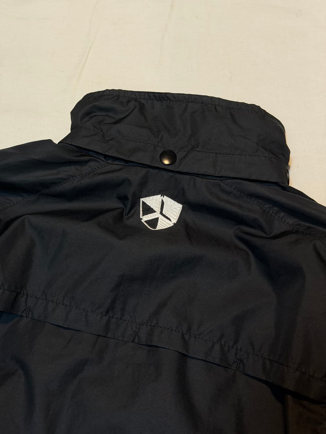 나이키 11-12 맨유 스톰핏 패커블 바람막이 블랙 상품이미지3