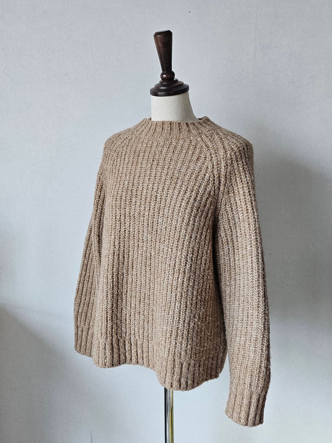 유니클로 로우게이지 모크넥 스웨터 M 테디베어 베이지 헤어리니트 상품이미지7