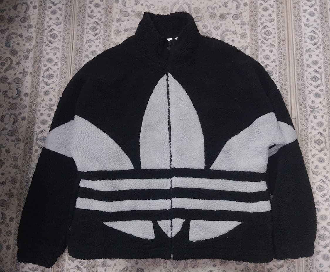 아디다스 빅트레포일 쉐르파 XL 상품이미지1