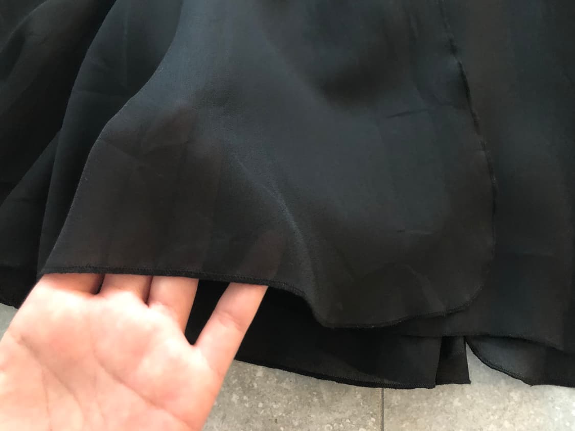 블랙 언발란스 프릴 롱스커트 상품이미지4