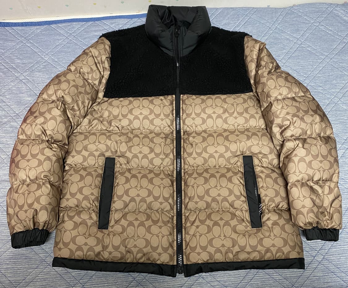 코치 남성 시그니처 로고 패딩 상품이미지2