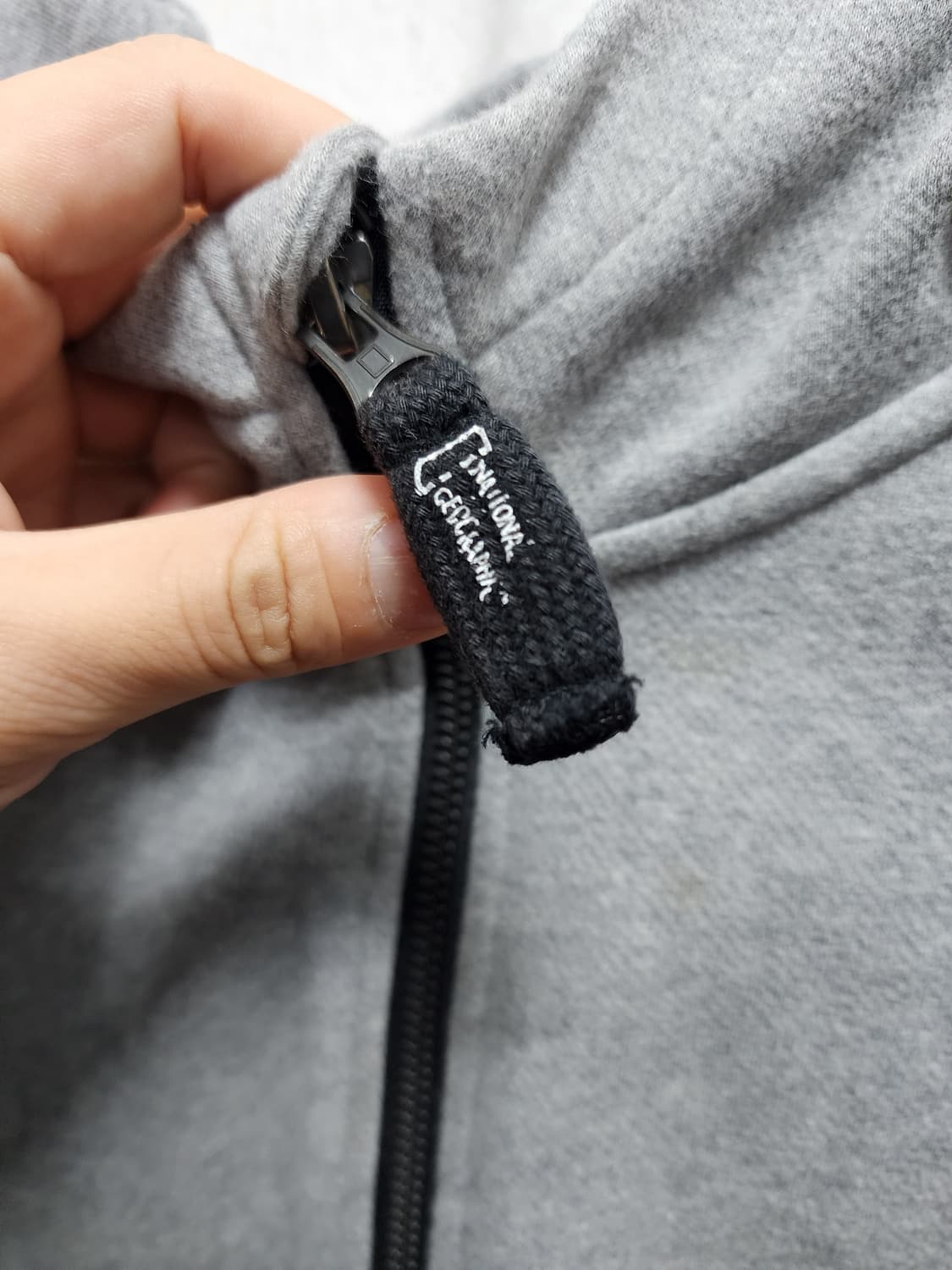 내셔널지오그래픽 회색 후드집업 140 상품이미지3