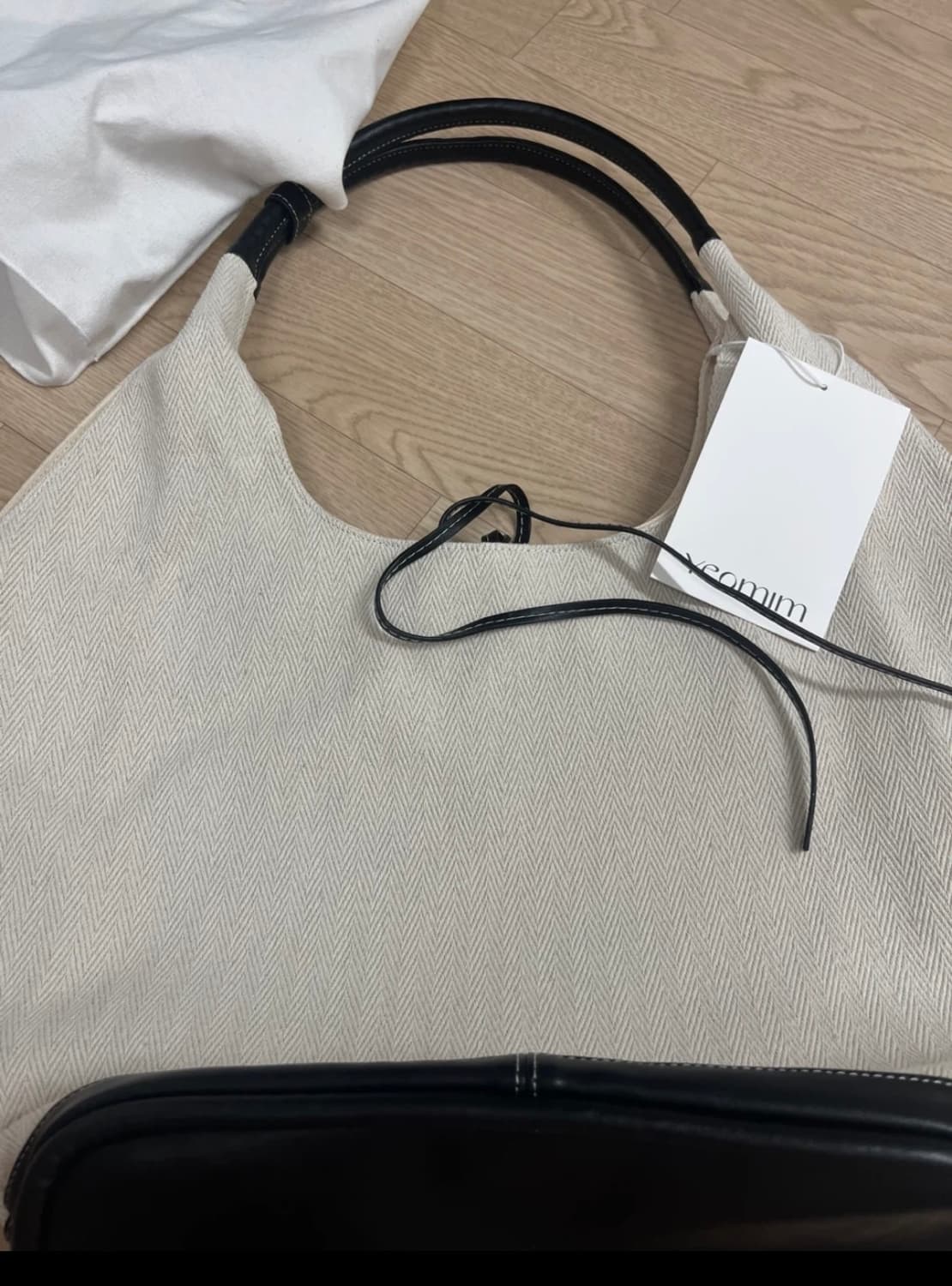 (택 있는 새상품 최저가) 여밈 베이스백 vase bag 상품이미지3